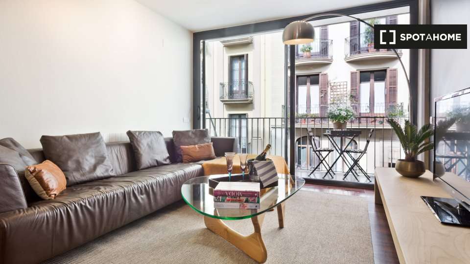 Fotografía del inmueble reportado: 3.676 €/mes — Barcelona, Barcelona