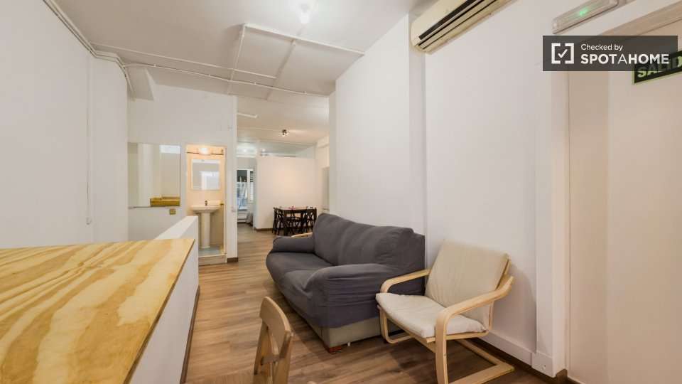 Fotografía del inmueble reportado: 2.400 €/mes — Barcelona, Barcelona