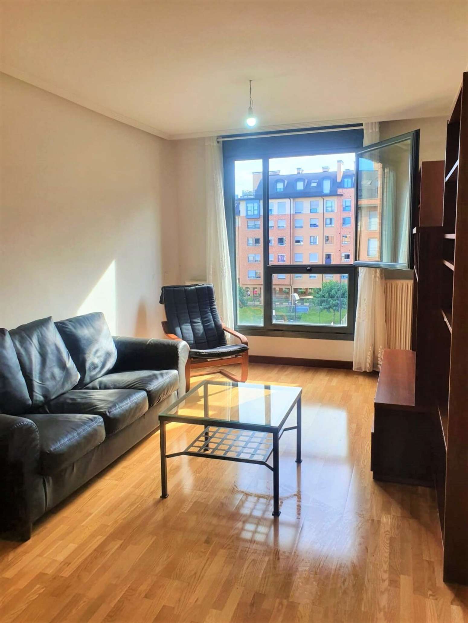 Fotografía del inmueble reportado: 1.200 €/mes — Oviedo, Oviedo